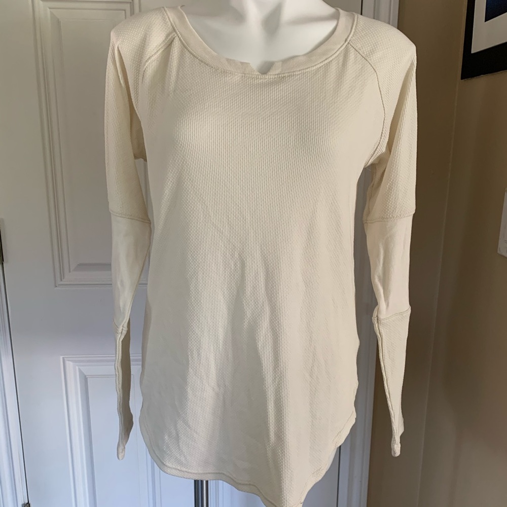 COPY - A cute columbia long sleeve shirt - Picture 1 of 11